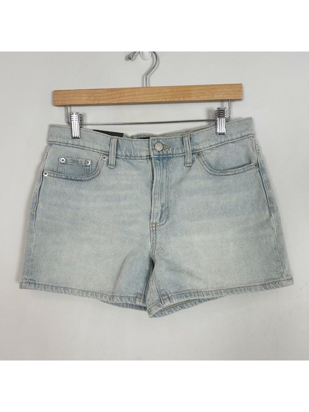 NEW Banana Republic Classic Denim Shorts Light Wash Stretch Size 4 Women's